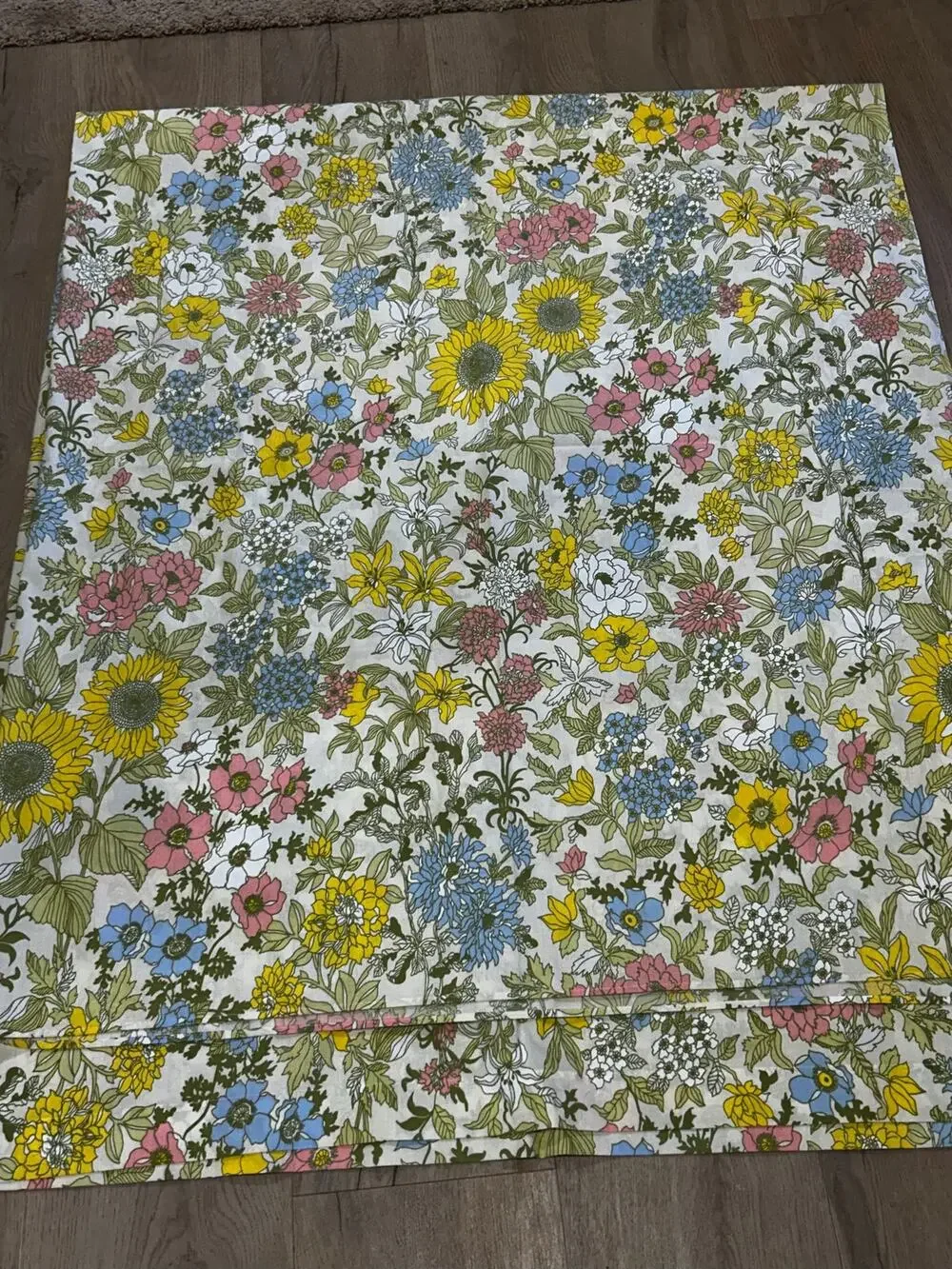 Vintage 1970s flat sheet